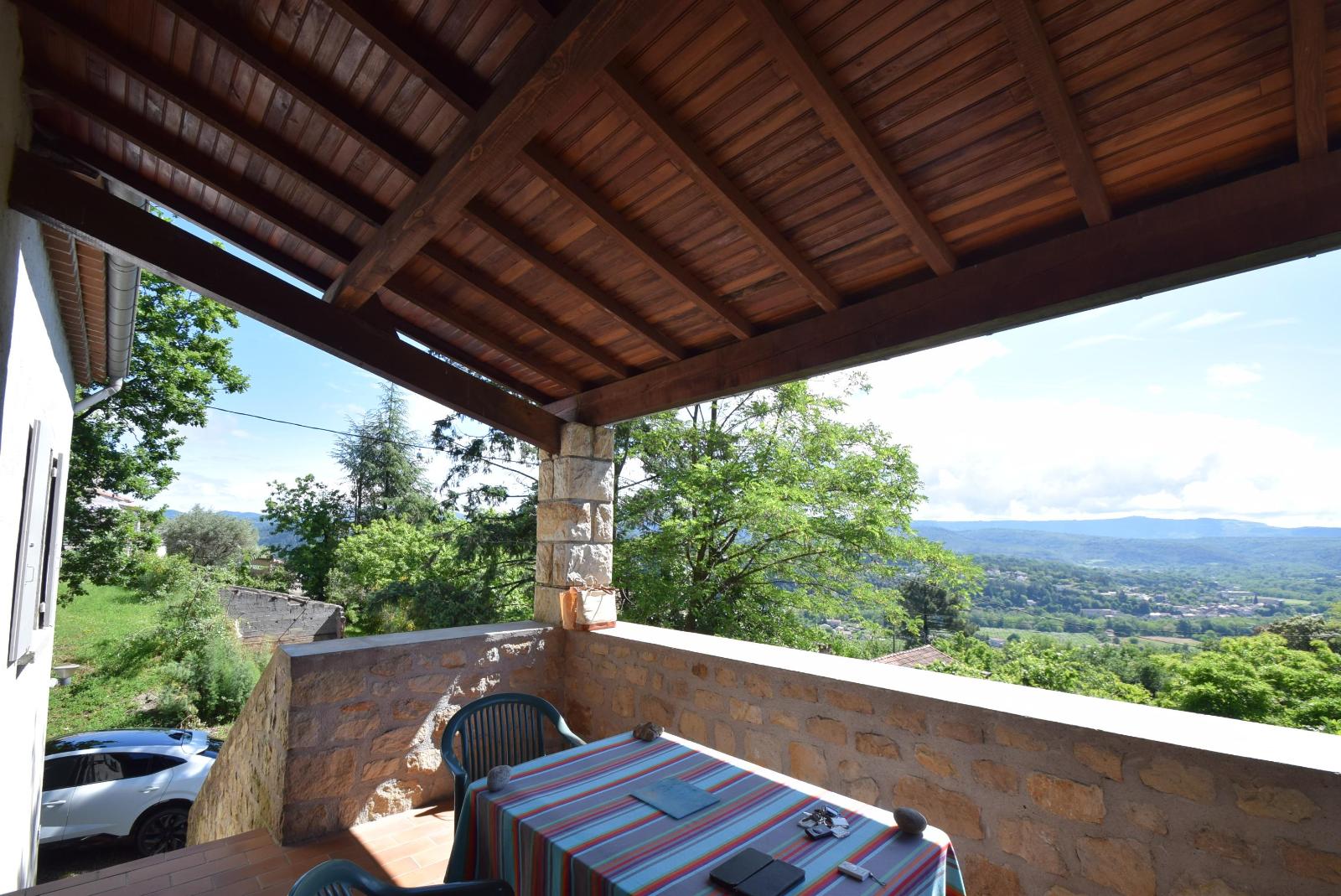 maison 4 pièces - AUBENAS