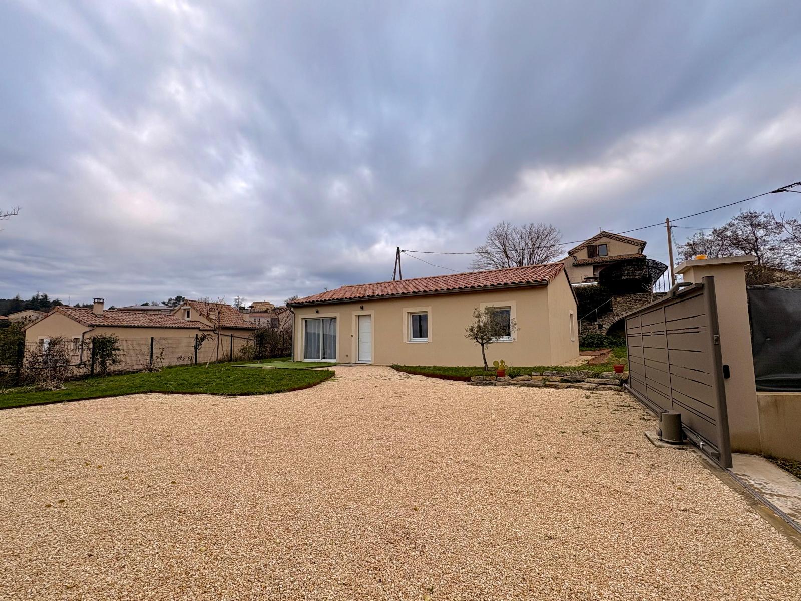 maison 4 pièces - AUBENAS