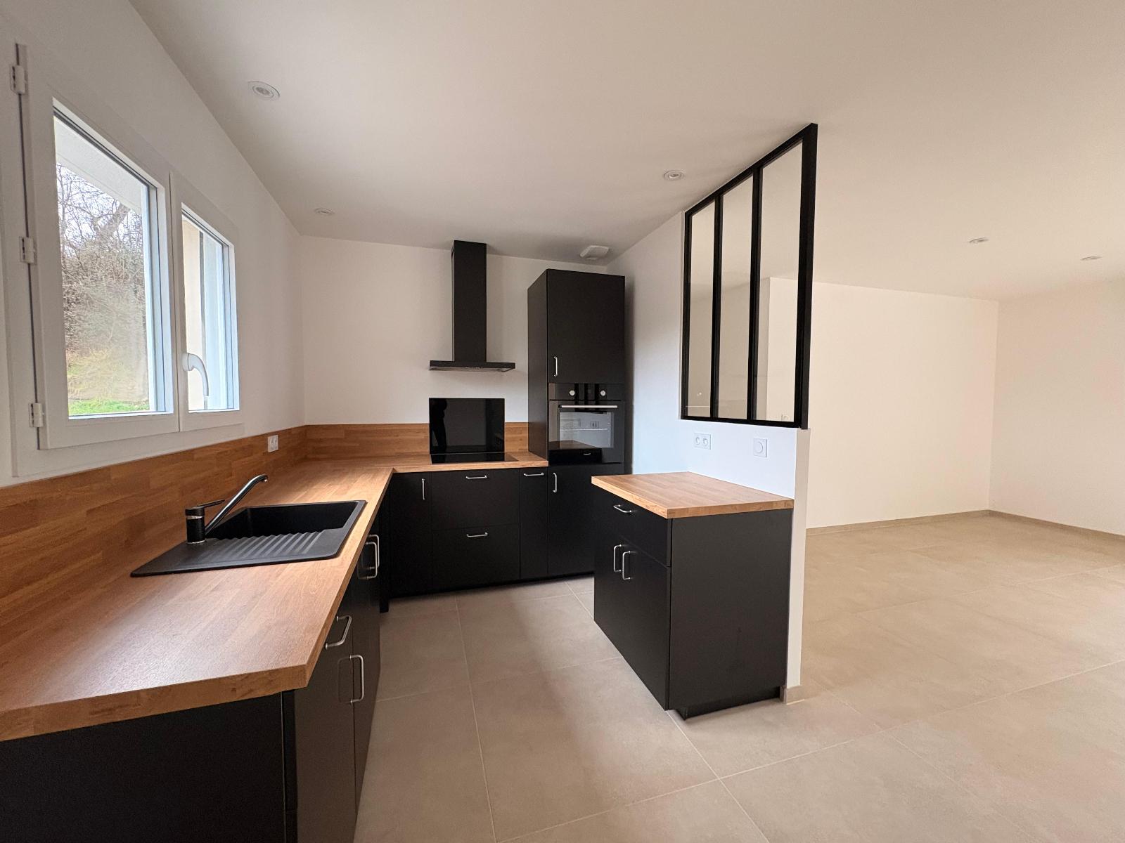 maison 4 pièces - AUBENAS