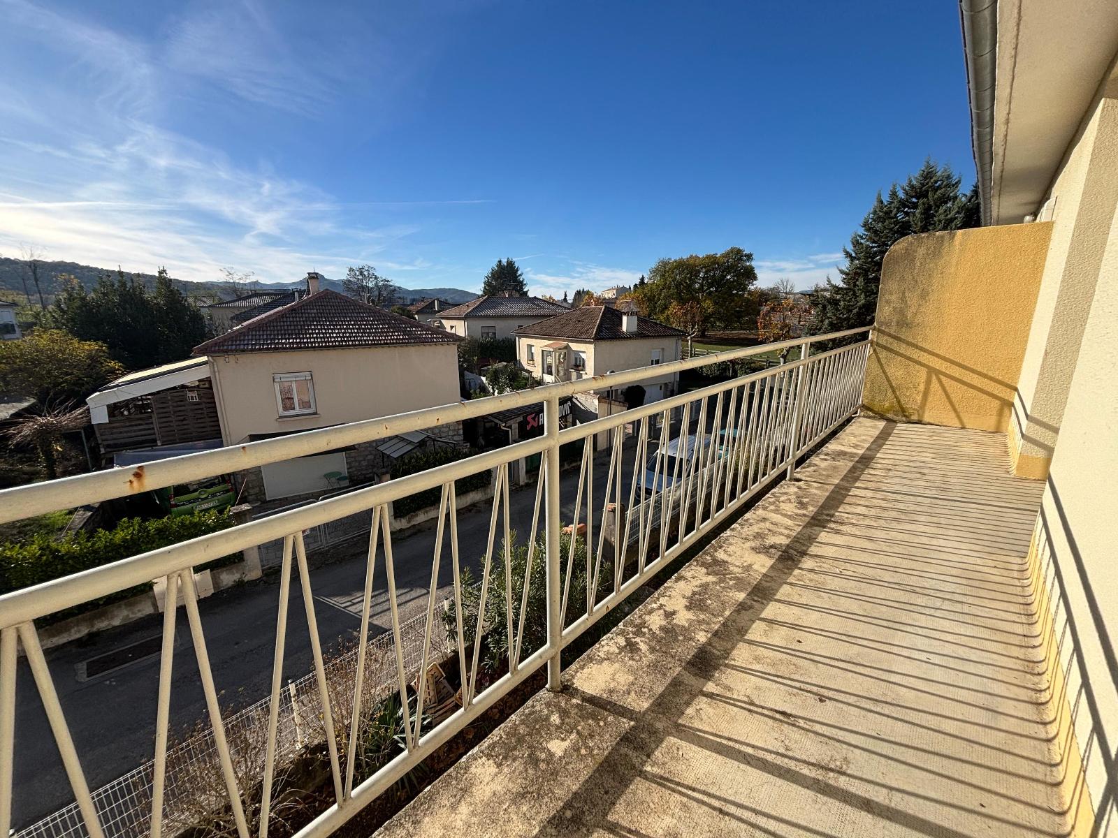 appartement 4 pièces - RUOMS