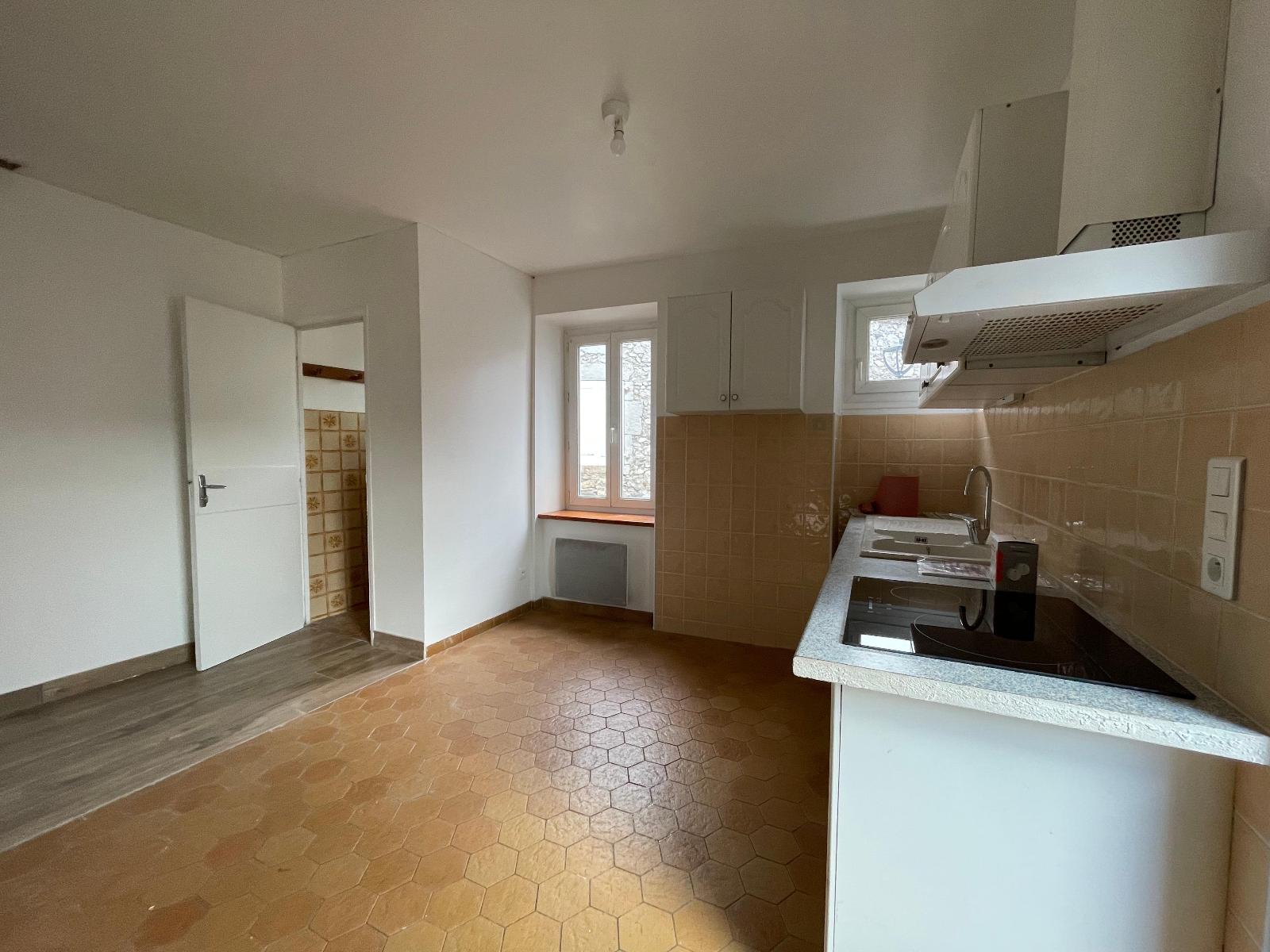 maison 4 pièces - LAVILLEDIEU