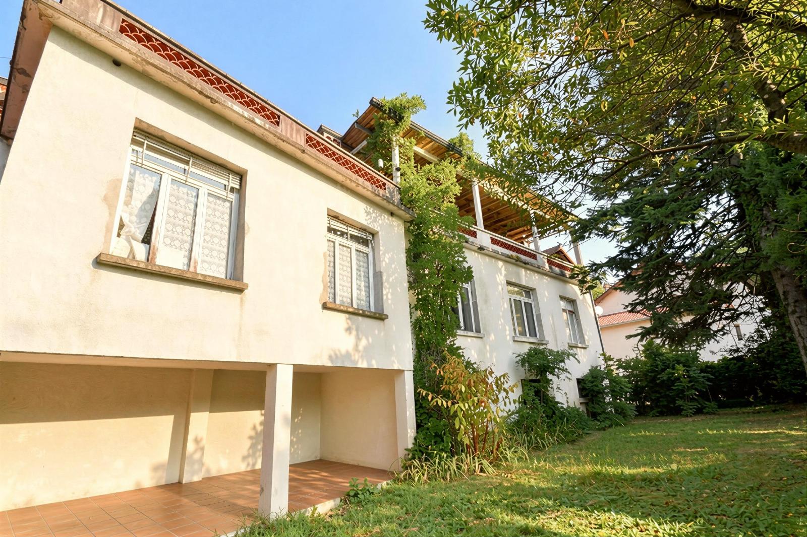 maison 8 pièces - VALS-LES-BAINS