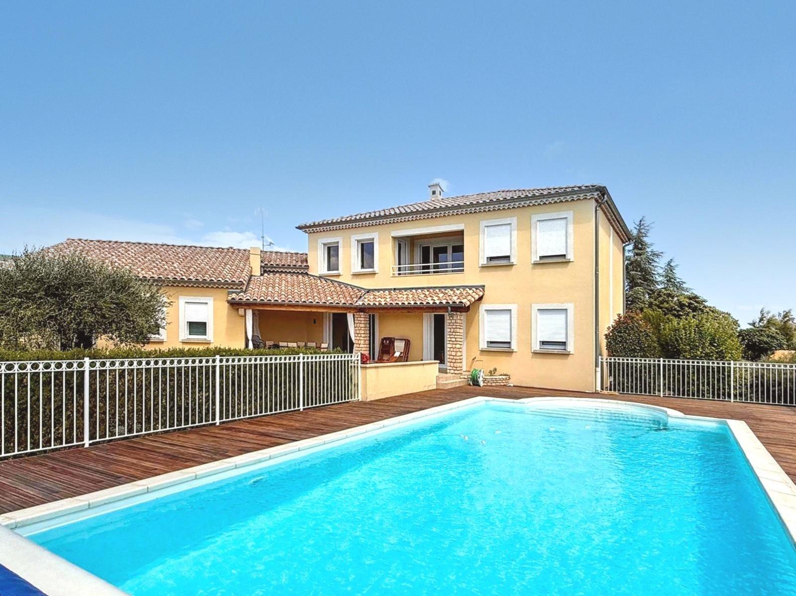 maison 5 pièces - MIRABEL