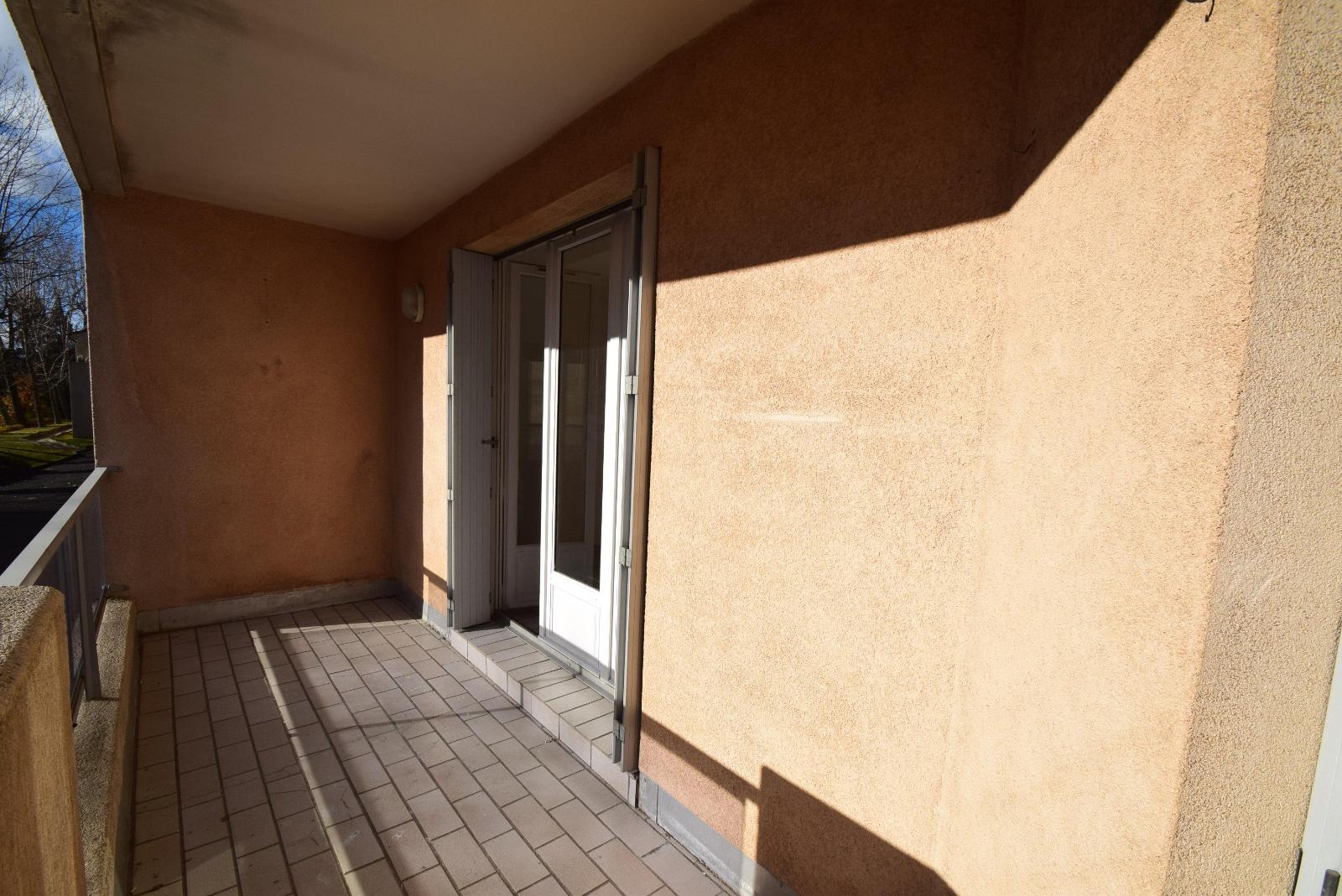 appartement 3 pièces - AUBENAS