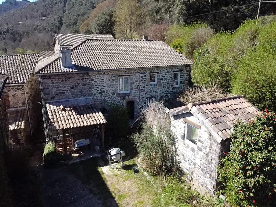 maison 6 pièces - MEYRAS
