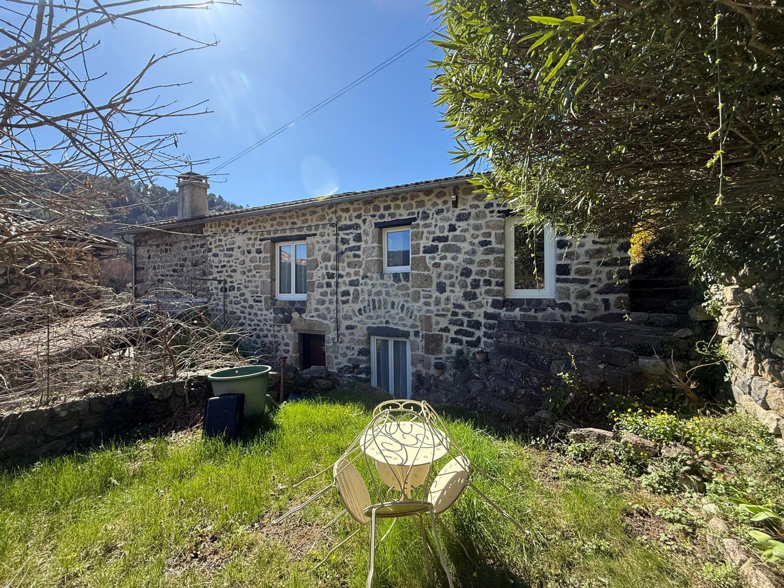 maison 6 pièces - MEYRAS