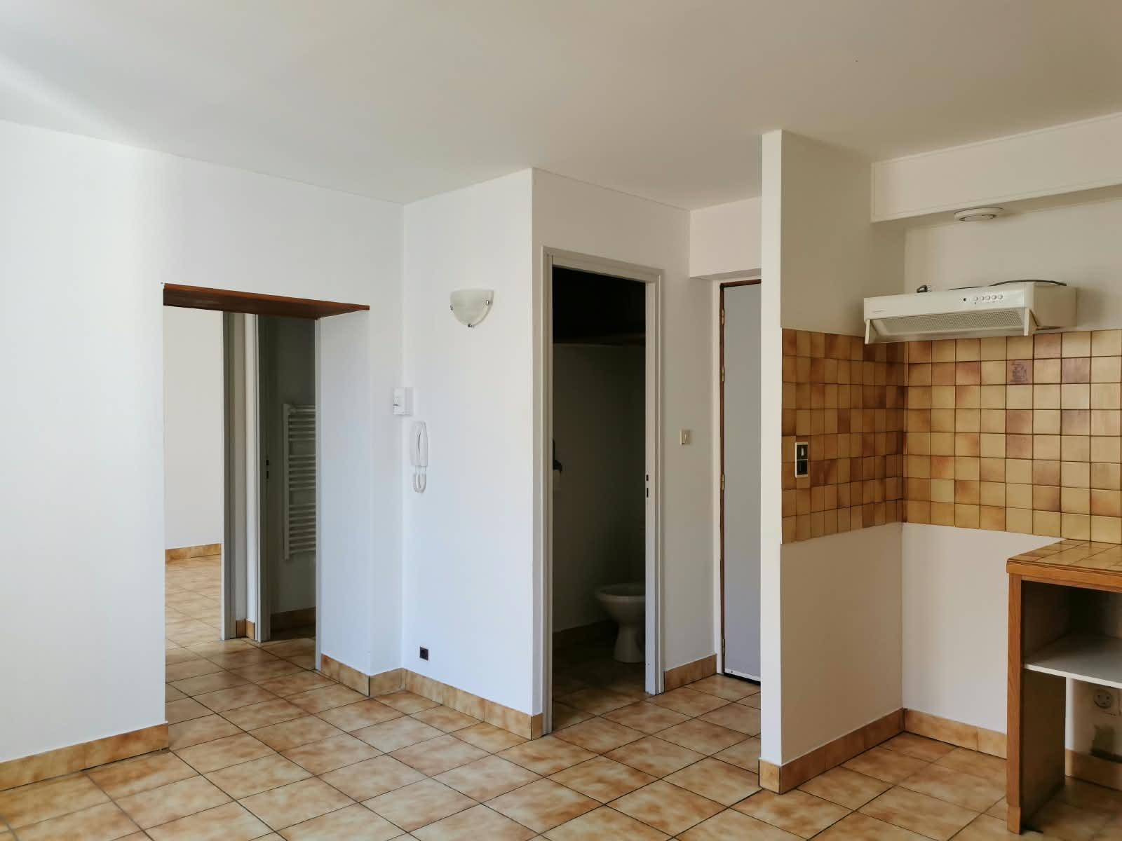 appartement 2 pièces - AUBENAS