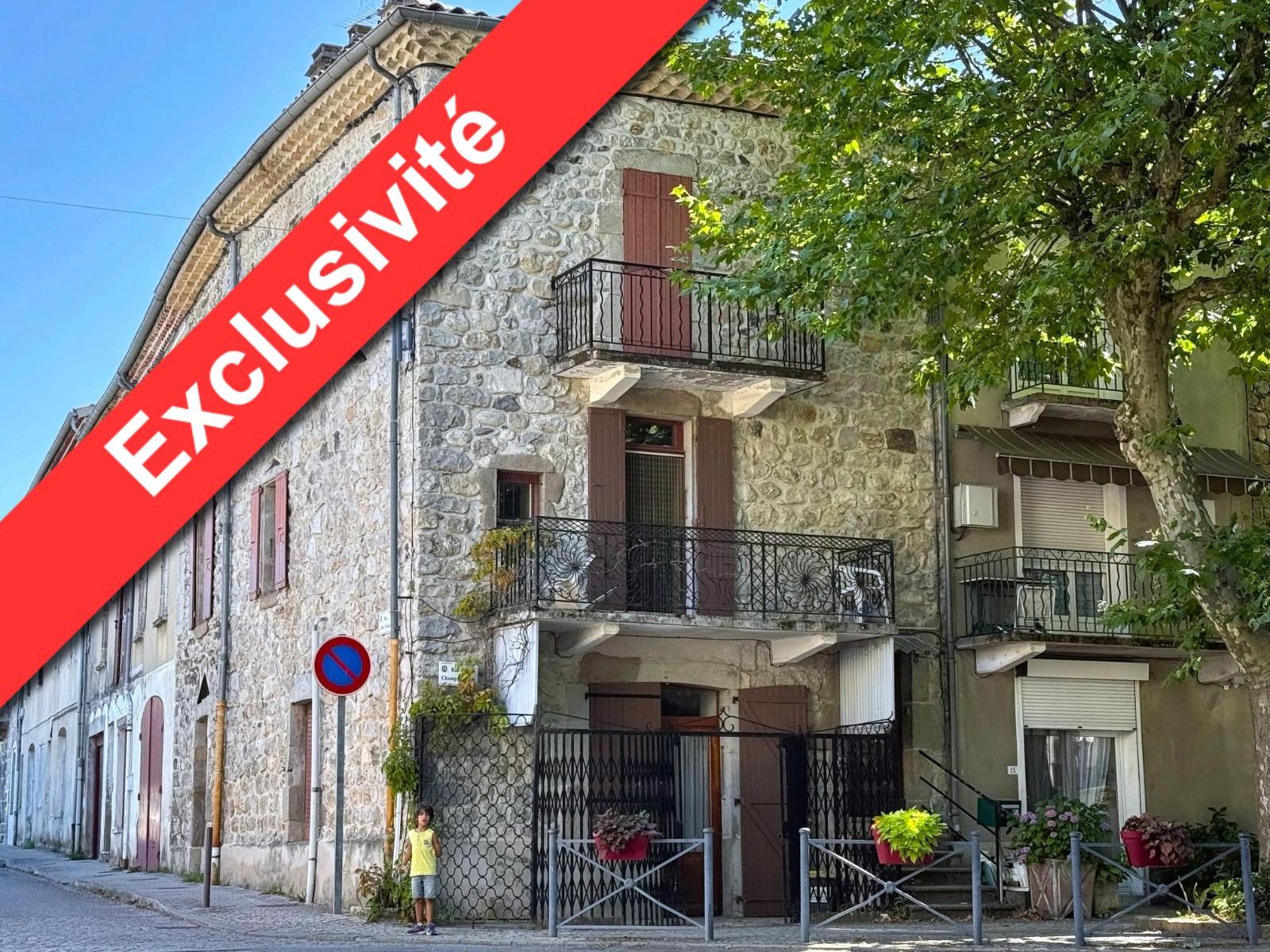 maison 8 pièces - JAUJAC